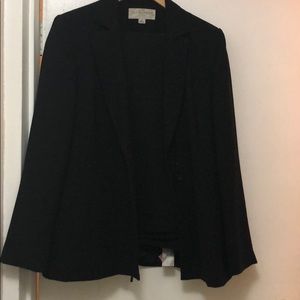 2pc pant suit (side zipper slightly damaged)